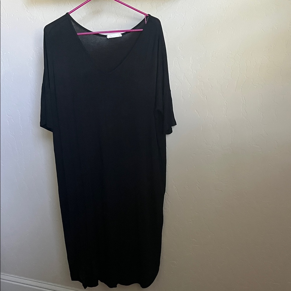 Carly Jean Black Midi Dress
